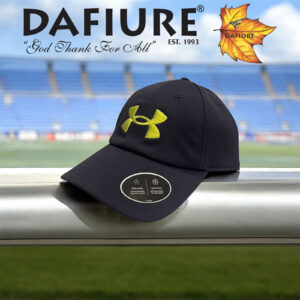 UNDER ARMOUR-10CAP-COL-23021-Hombre